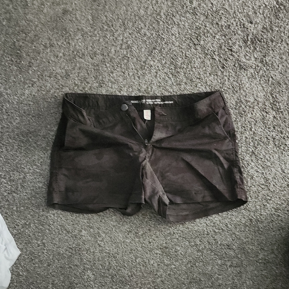GAP Women's Dark Brown Cargo Shorts